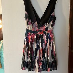 Petite 0 bebe summer dress !